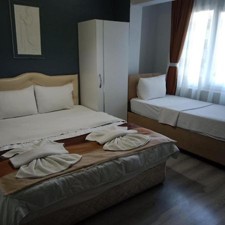 Karya Hotel คูซาดาซี ภายนอก รูปภาพ